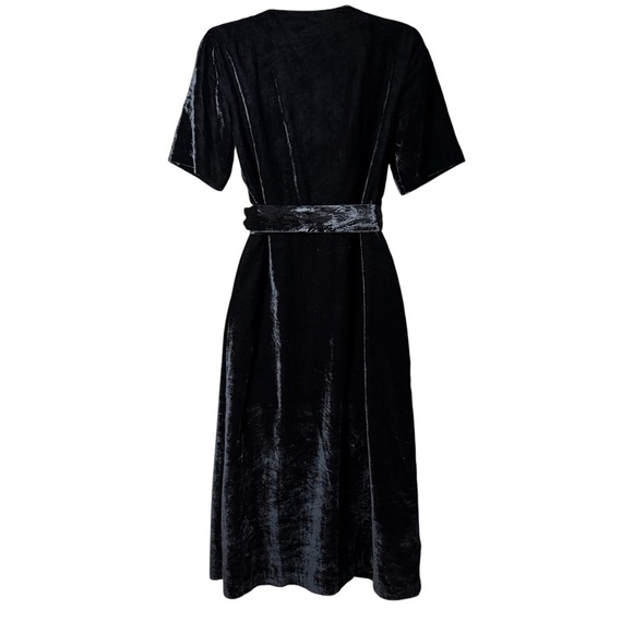 Ann Taylor Black Velvet Wrap Dress Size 2 Midi Whimsigoth Holiday Witchy Gothic - Picture 4 of 7